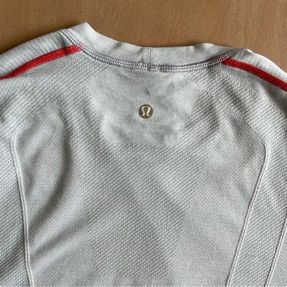Lululemon Gray Metal Vent Tech Short Sleeve T Shirt with Red Accents - Picture 1 of 8